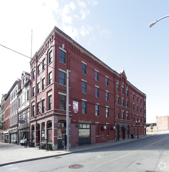388 Broadway, Albany, NY for lease - Primary Photo - Image 1 of 9