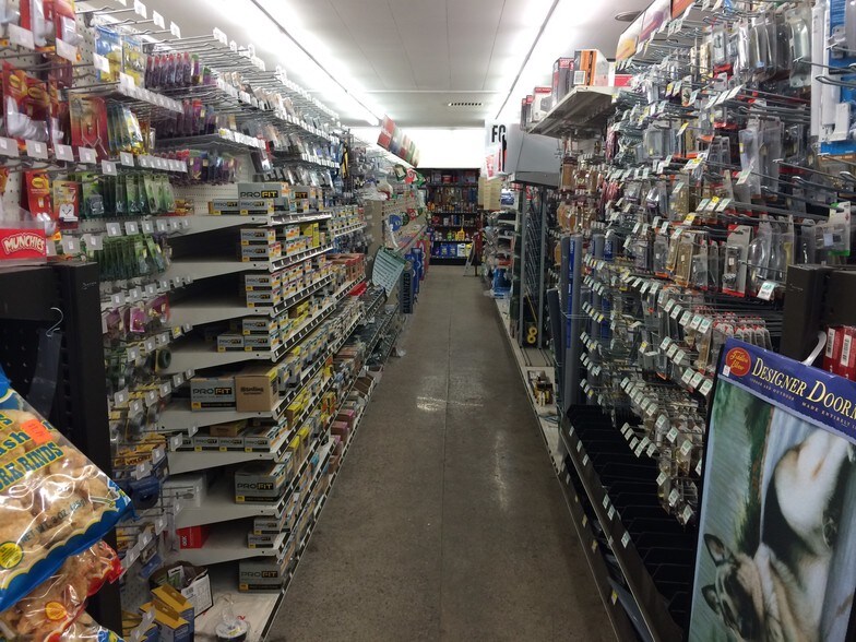 154 Evergreen St, Republic, MI à vendre - Photo du bâtiment - Image 2 de 23