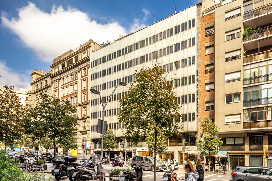 Carrer de Balmes, 196-200, Barcelone, Barcelona à louer - Photo du bâtiment - Image 2 de 4