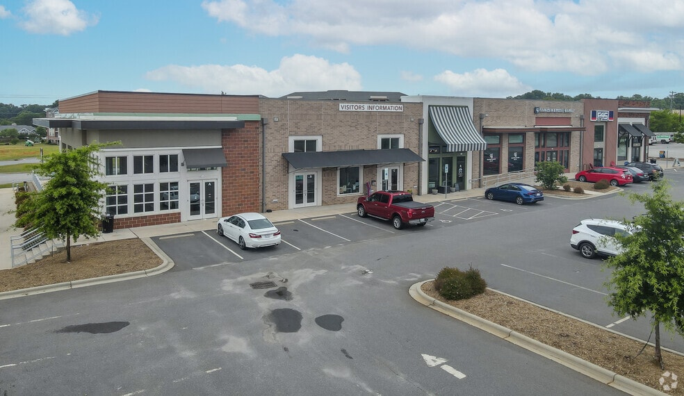 129 Mecklynn Rd, Mooresville, NC for lease - Building Photo - Image 3 of 6