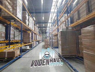 Plus de détails pour Local d'activités à louer