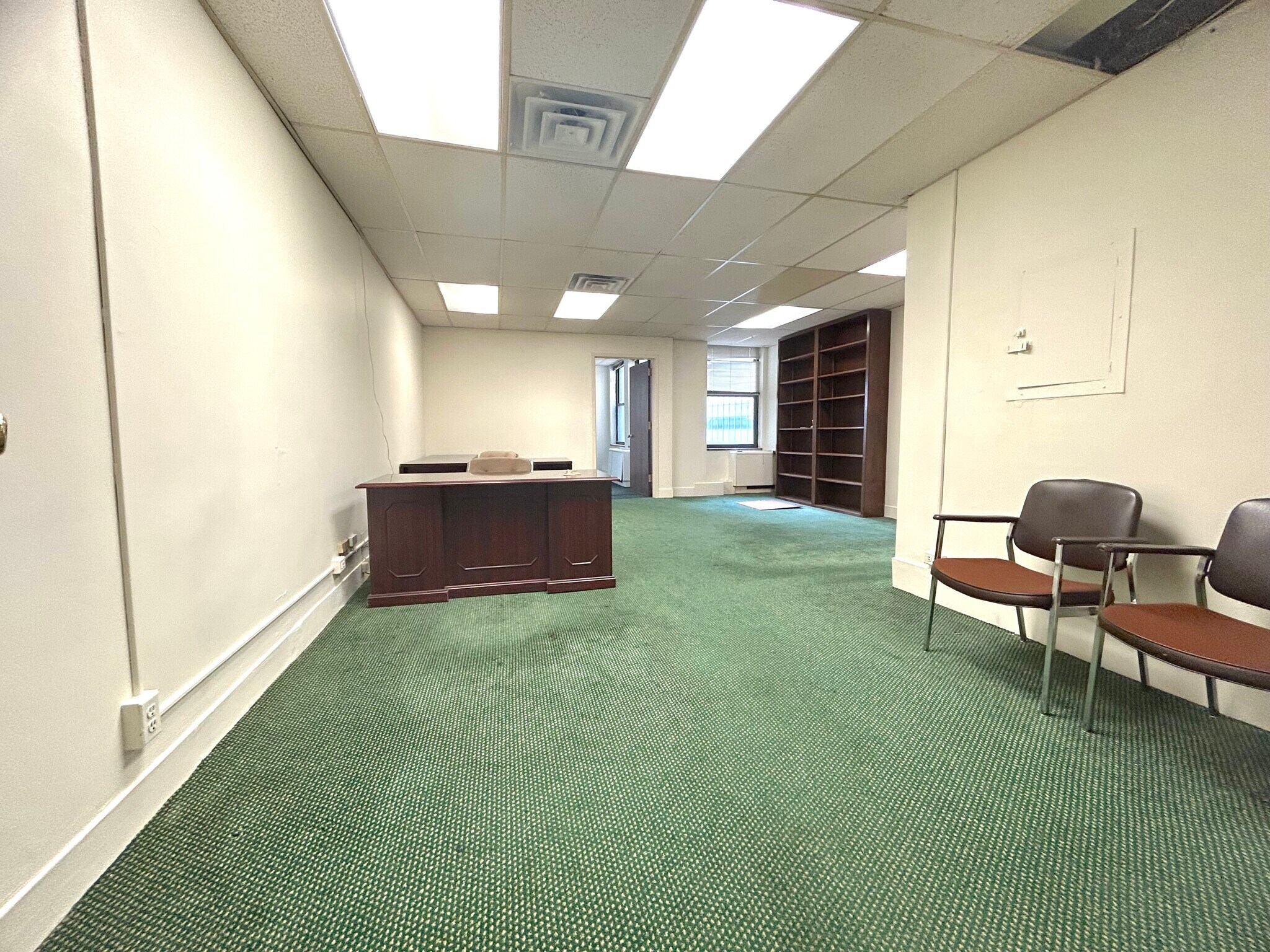175 Main St, White Plains, NY for lease Interior Photo- Image 1 of 5