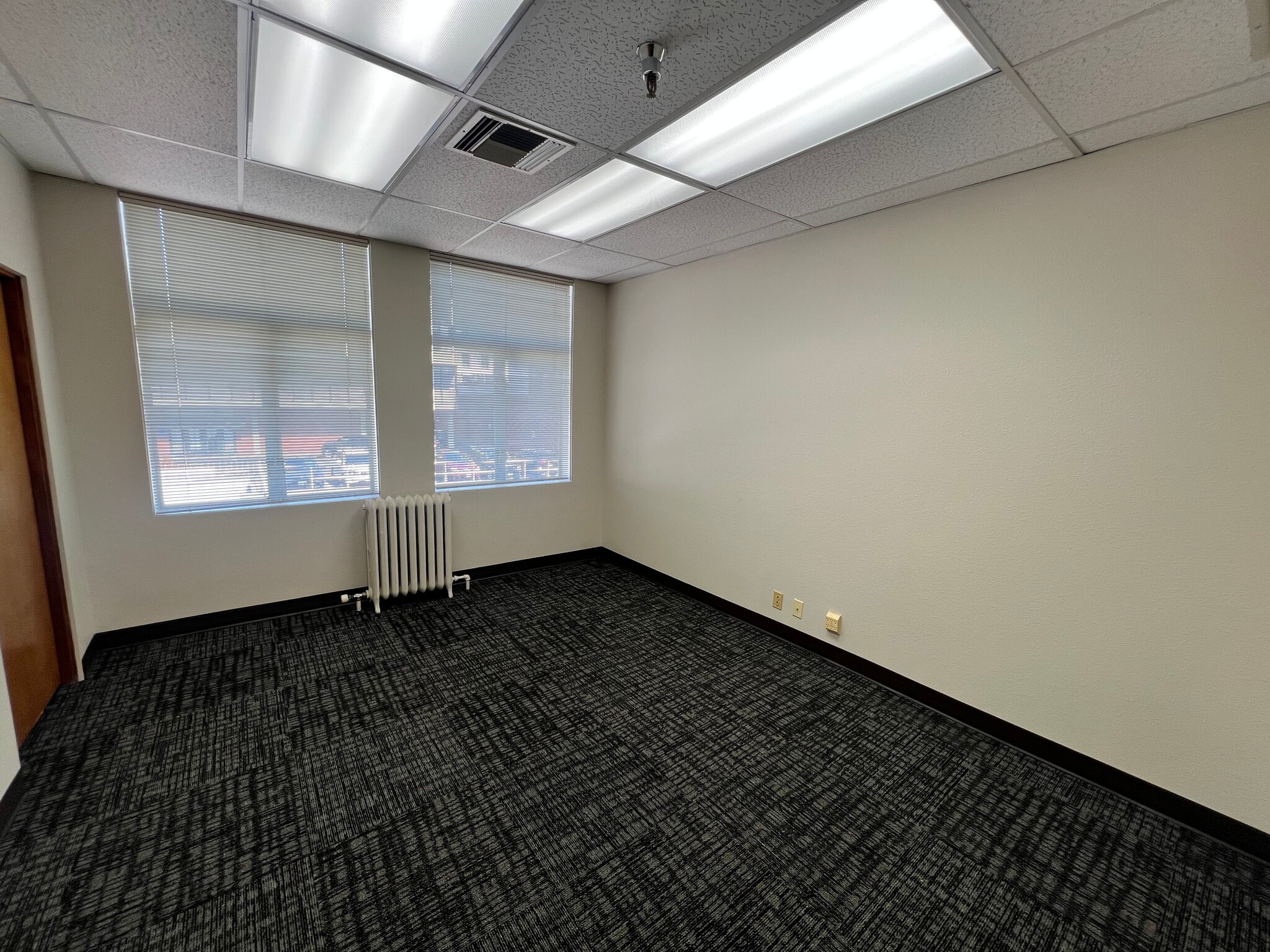 153-191 High St SE, Salem, OR à louer Photo intérieure- Image 1 de 4