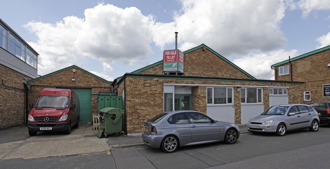 More details for 10-11 Station Clos, Potters Bar - Industrial for Lease