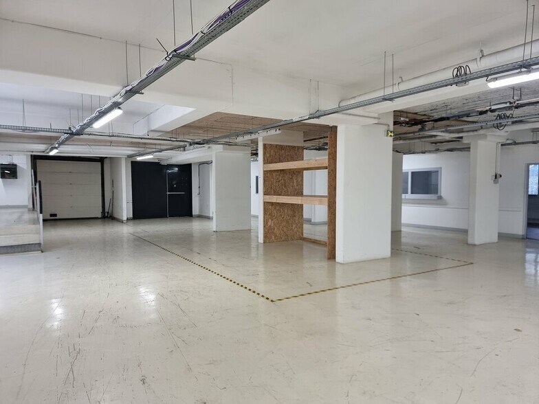 Flex in Le Pré-Saint-Gervais for lease - Building Photo - Image 1 of 8