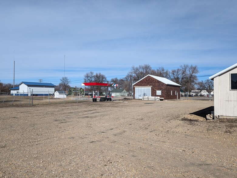 120 N Broadway, Wells, MN for sale - Primary Photo - Image 1 of 15