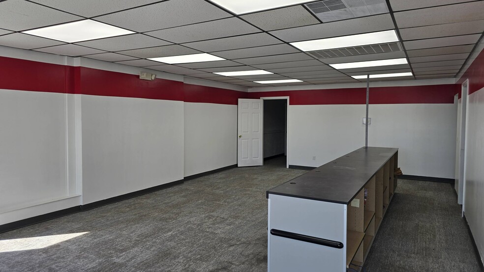 5301 TN-153, Hixson, TN for lease - Lobby - Image 3 of 11