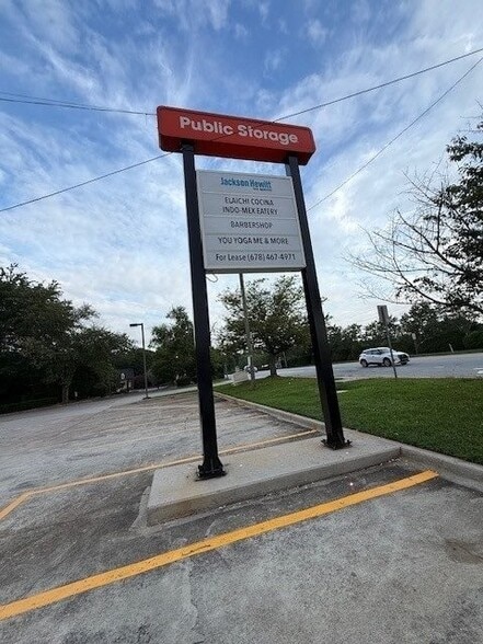 8769 Dunwoody Pl, Atlanta, GA for lease - Building Photo - Image 3 of 3