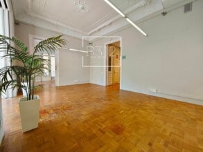Office in Barcelona, Barcelona for lease Interior Photo- Image 1 of 16
