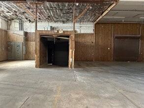 8228 McCormick Blvd, Skokie, IL for lease Building Photo- Image 2 of 5