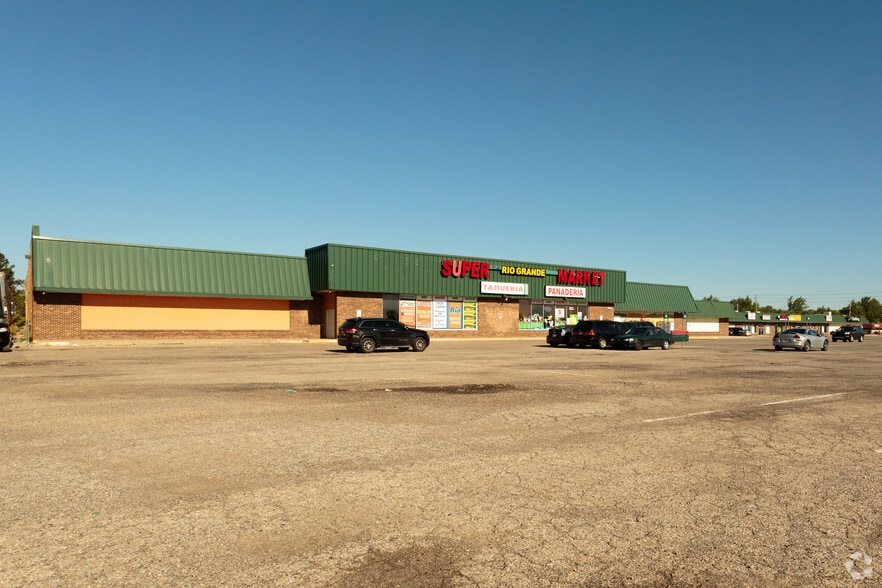 3702-3724 N Mitthoeffer Rd, Indianapolis, IN for lease - Primary Photo - Image 3 of 3