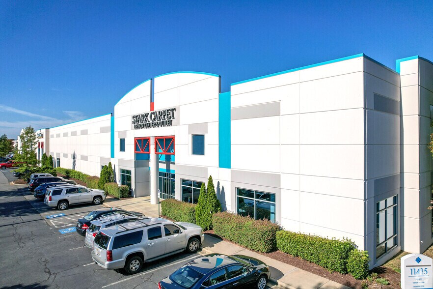 11415 Granite St, Charlotte, NC for lease - Primary Photo - Image 1 of 5