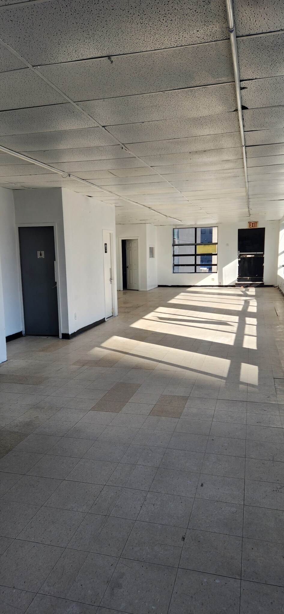 330-334 Audubon Ave, New York, NY for lease Interior Photo- Image 1 of 4