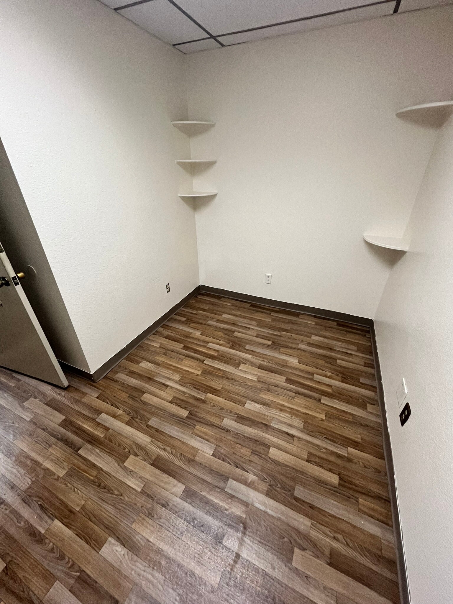 4003-4015 Park Blvd, San Diego, CA for lease Interior Photo- Image 1 of 6