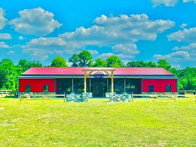 More details for 7701 W Knights Griffin Rd, Plant City, FL - Specialty for Sale