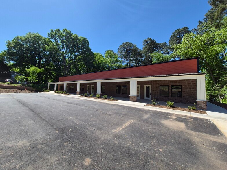 405 Rose St, Sanford, NC à louer - Photo du bâtiment - Image 3 de 5