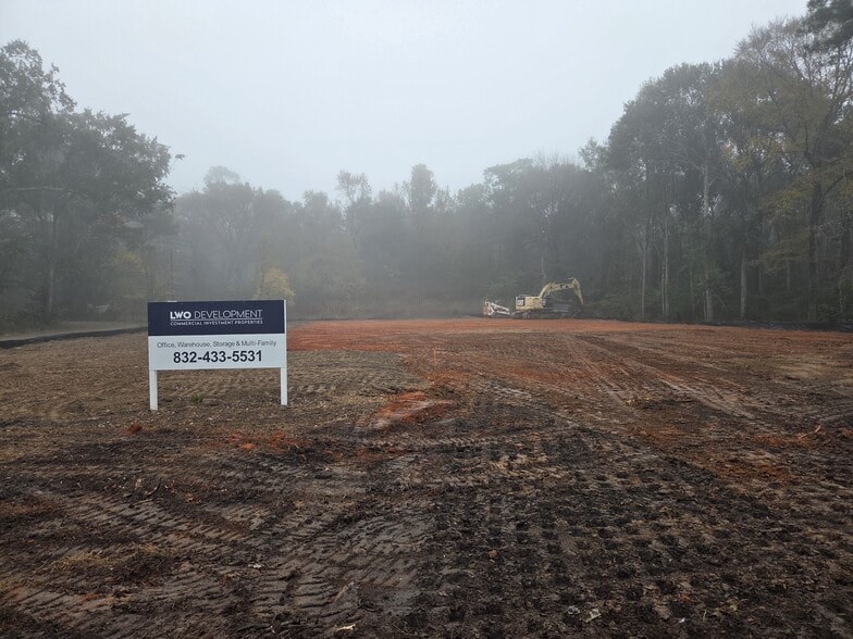 139 Wade Cir W, Conroe, TX for sale - Building Photo - Image 3 of 5