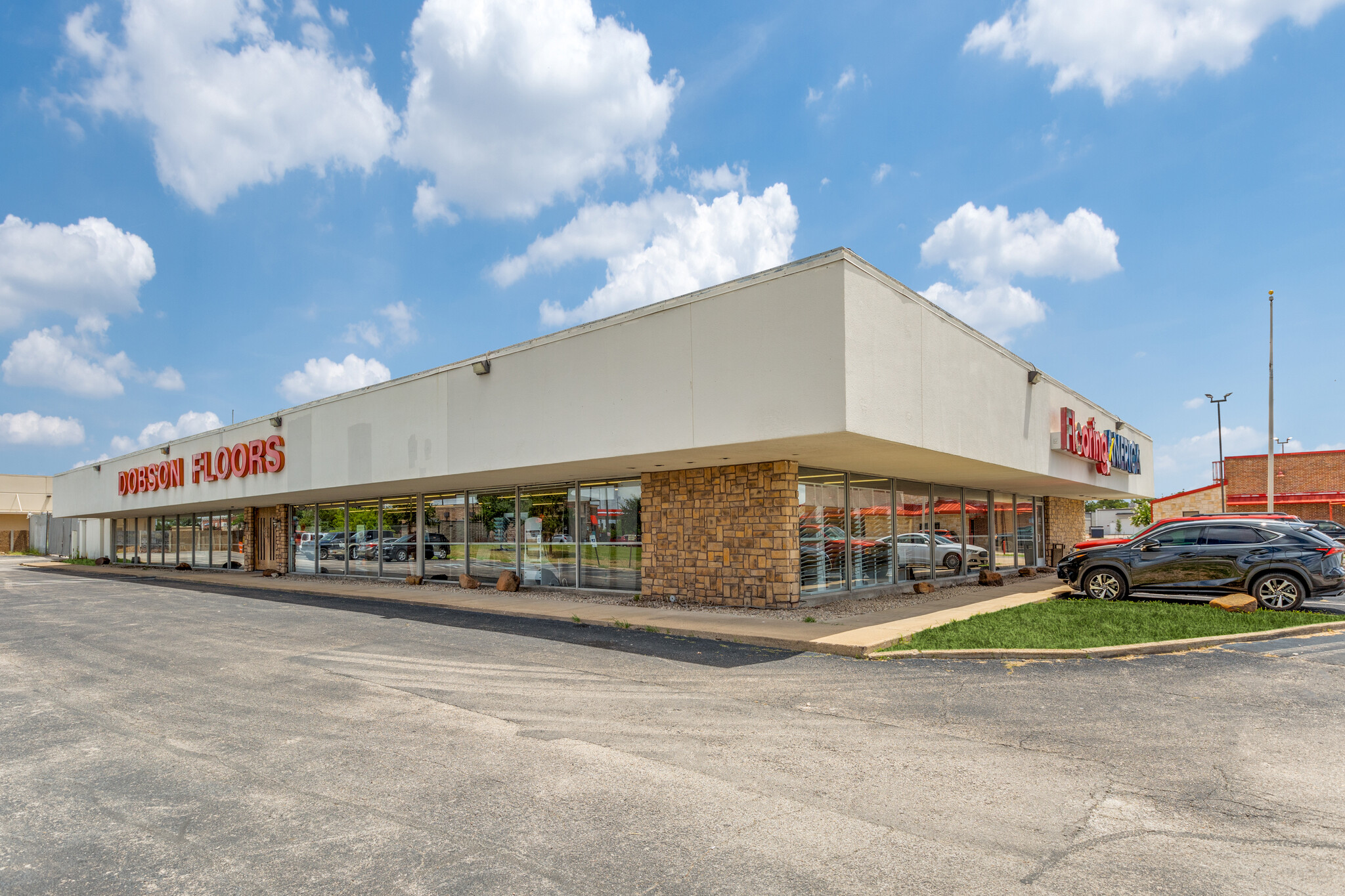 12925 Lyndon B Johnson Fwy, Garland, TX for lease Building Photo- Image 1 of 19