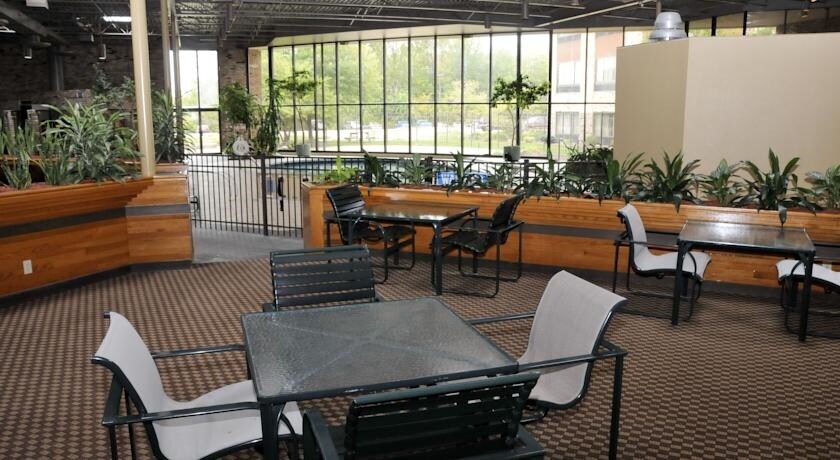 5820 Franklin St, Michigan City, IN à vendre - Photo du bâtiment - Image 3 de 25