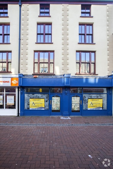 9-11 Green St, Neath for lease - Primary Photo - Image 1 of 2