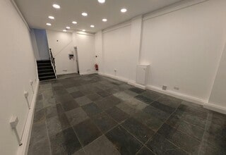 25 Chapel St, Guildford for lease Interior Photo- Image 2 of 3