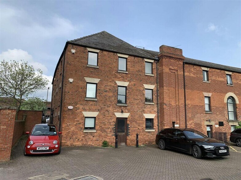 Wharf Rd, Grantham à louer - Photo du bâtiment - Image 1 de 9