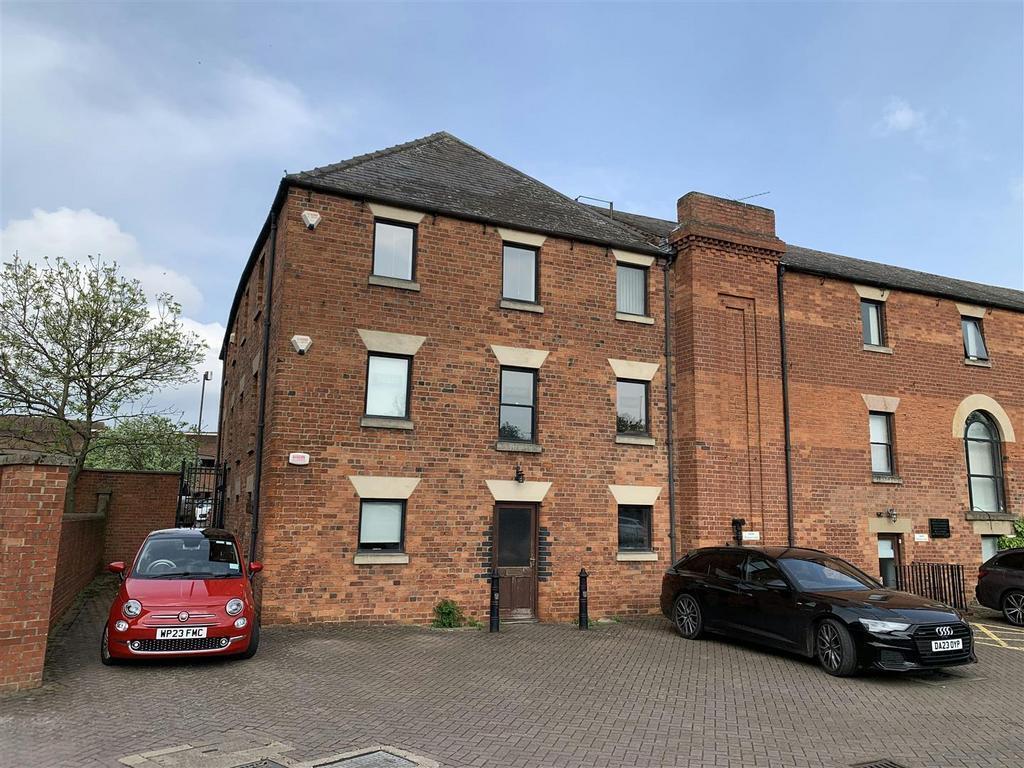 Wharf Rd, Grantham for lease Building Photo- Image 1 of 10