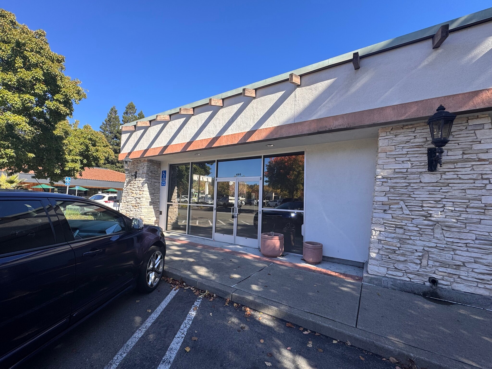 360-580 Park Blvd, Moraga, CA for lease Building Photo- Image 1 of 3
