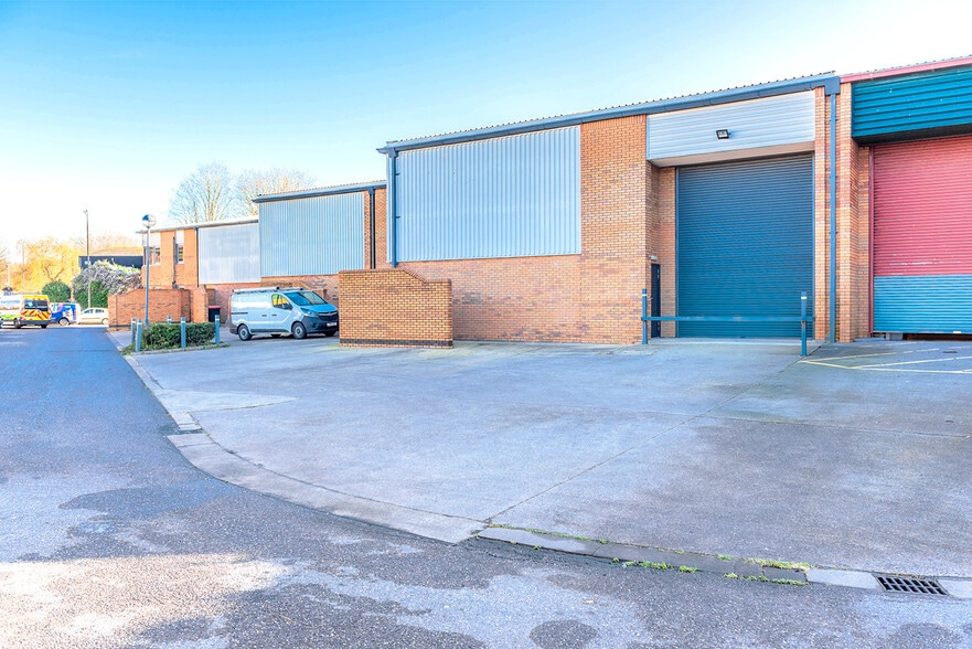 Feeder Rd, Bristol for lease - Building Photo - Image 1 of 6