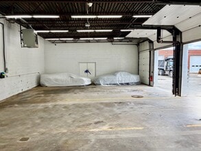 160-162 Cross St, Winchester, MA for lease Interior Photo- Image 2 of 12