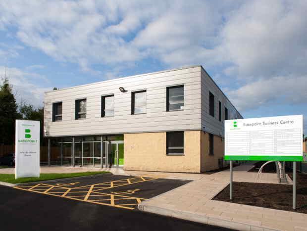 20 Bridge Rd, Haywards Heath à louer - Photo du bâtiment - Image 1 de 3