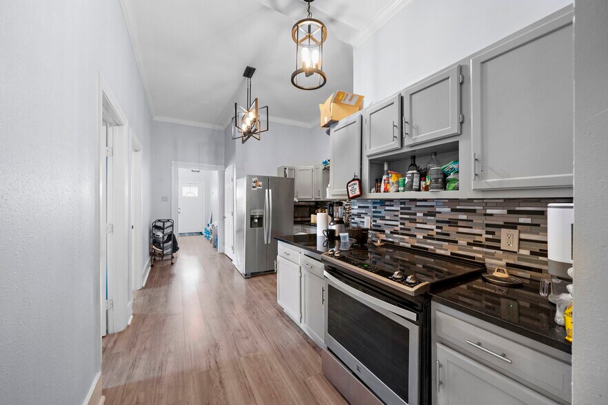 1322 Avenue L, Galveston, TX à vendre - Photo du bâtiment - Image 3 de 10