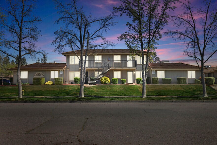 3270-3278 Denver Ave, Merced, CA for sale - Building Photo - Image 1 of 1