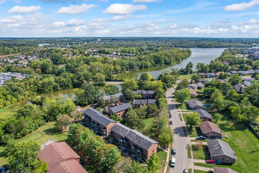 3353-3375 Cove Lake Dr, Lexington, KY for sale - Building Photo - Image 2 of 57
