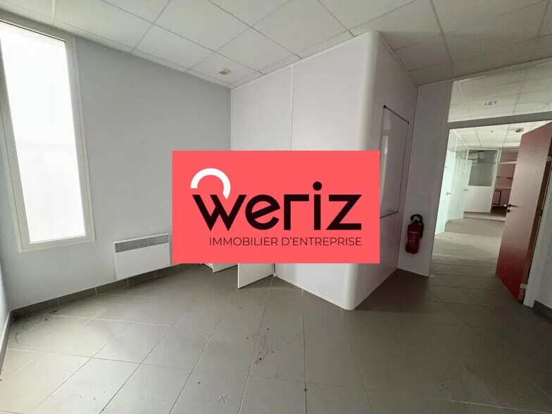 Office in Aubagne for lease - Interior Photo - Image 3 of 4