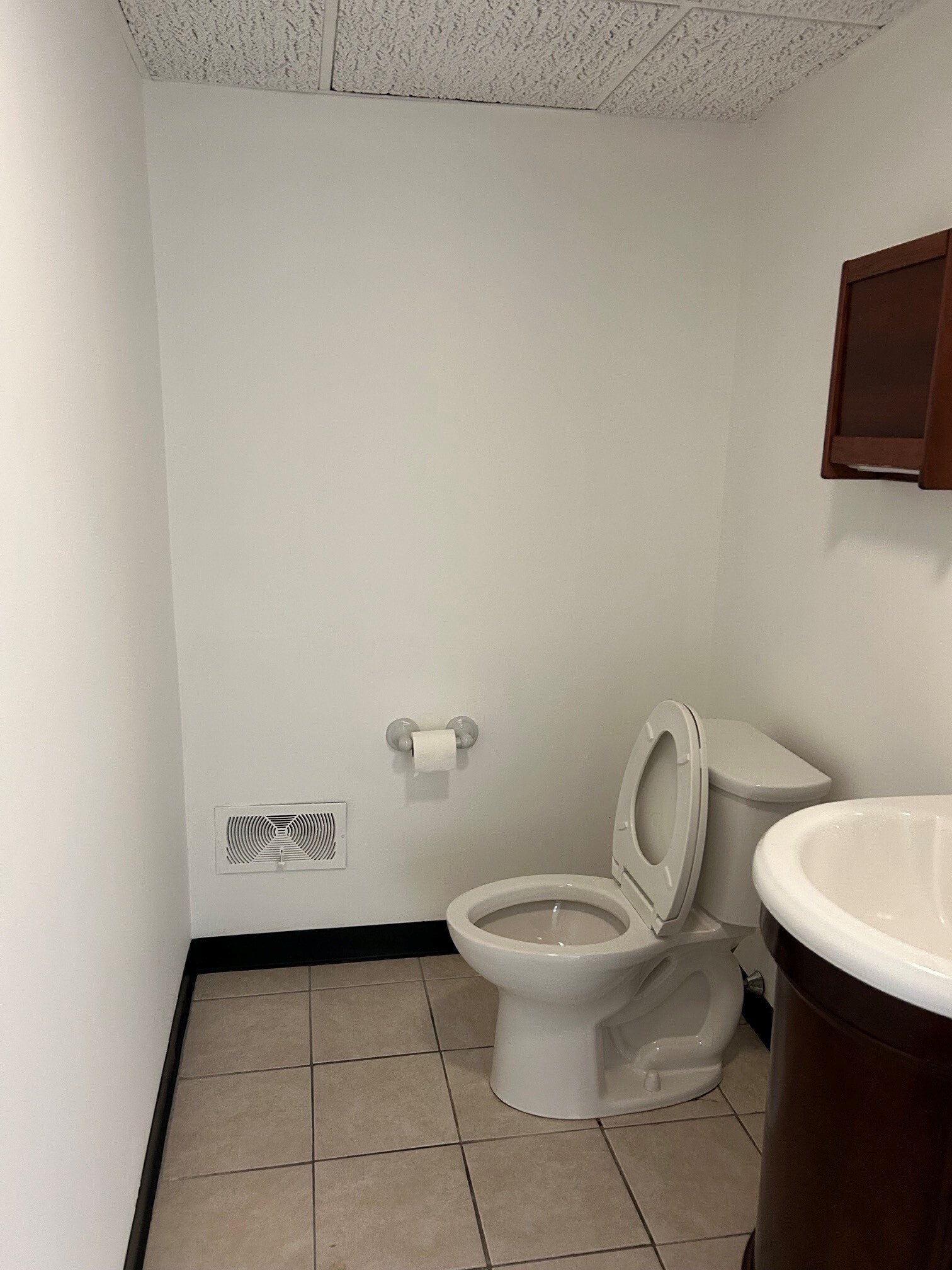 458 Boston St, Topsfield, MA for lease Interior Photo- Image 1 of 8