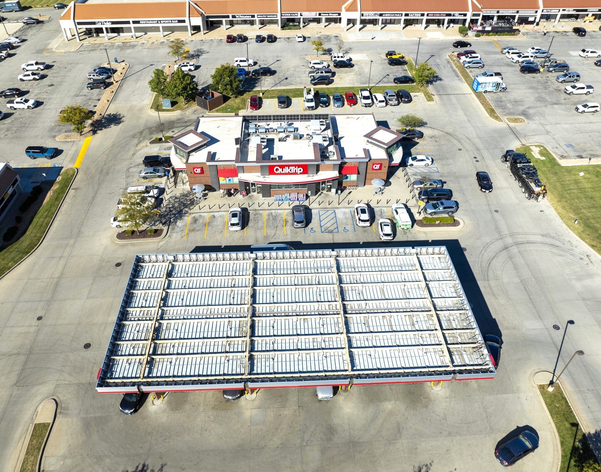 528 NW Englewood Rd, Kansas City, MO à vendre Photo principale- Image 1 de 9