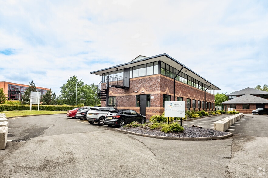 2 Crab Ln, Warrington for lease - Building Photo - Image 2 of 2