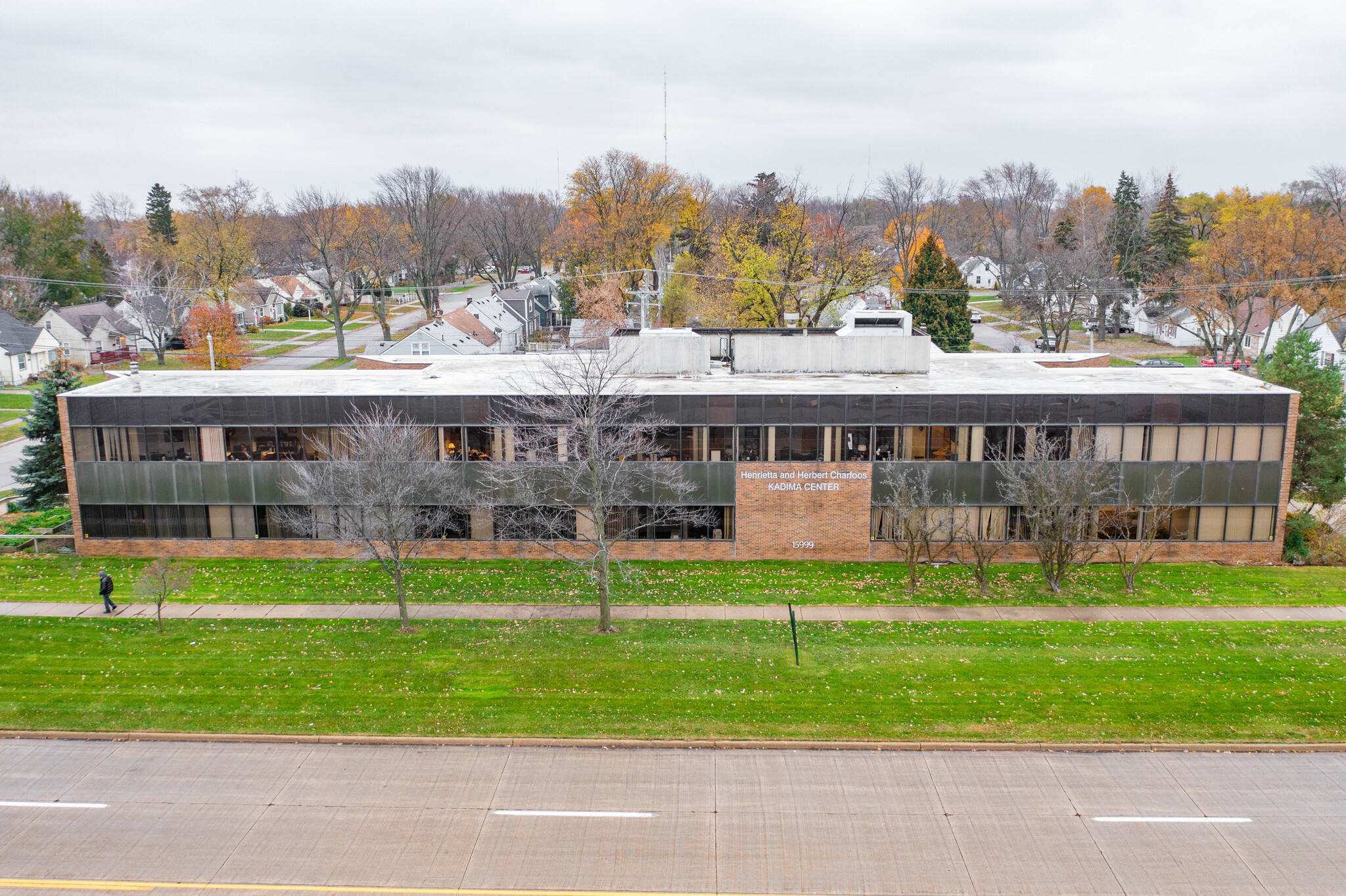 15999 W Twelve Mile Rd, Southfield, MI for sale Building Photo- Image 1 of 1