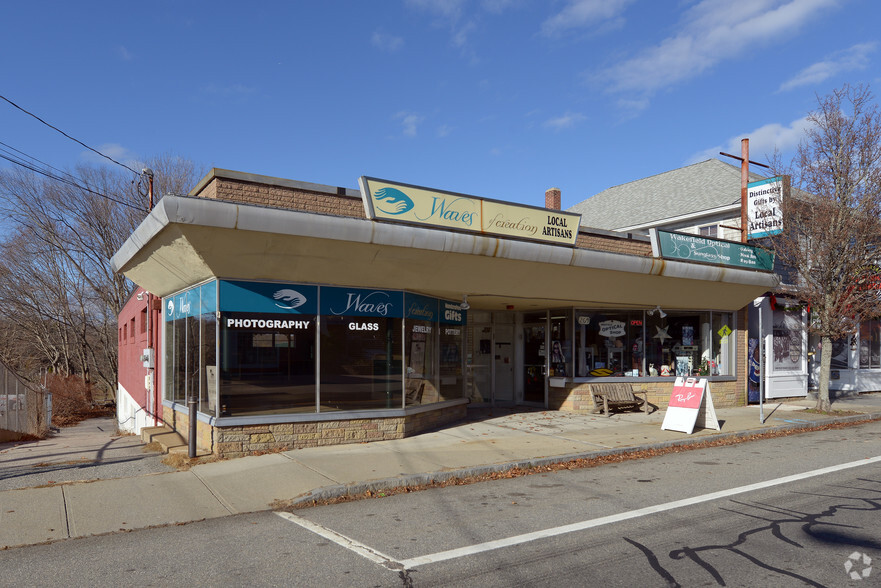 269-271 Main St, Wakefield, RI à vendre - Photo principale - Image 1 de 1