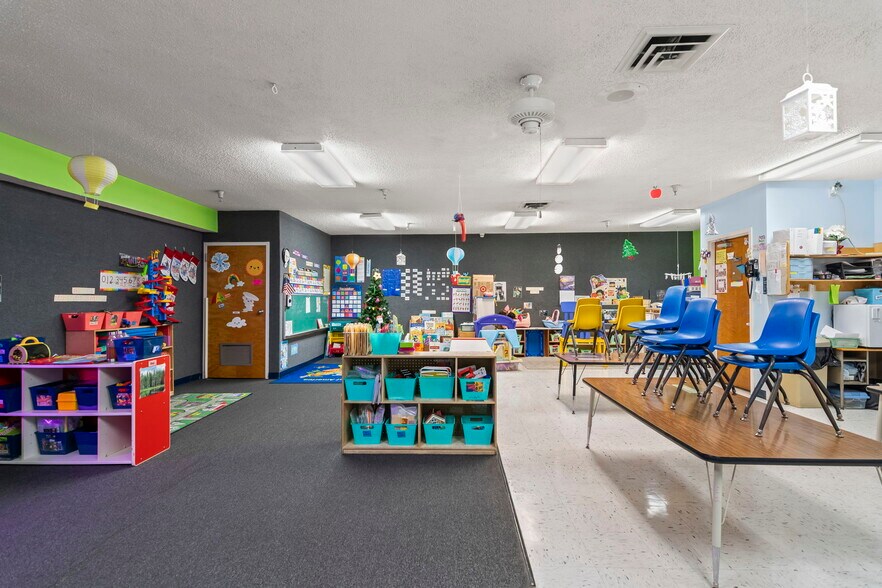 805 Chatham Rd, Springfield, IL à vendre - Photo intérieure - Image 2 de 37