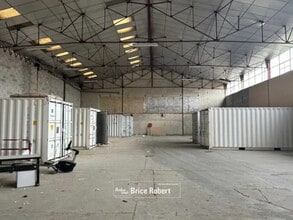 38 Rue Vaucanson, Décines-Charpieu for lease Interior Photo- Image 2 of 6