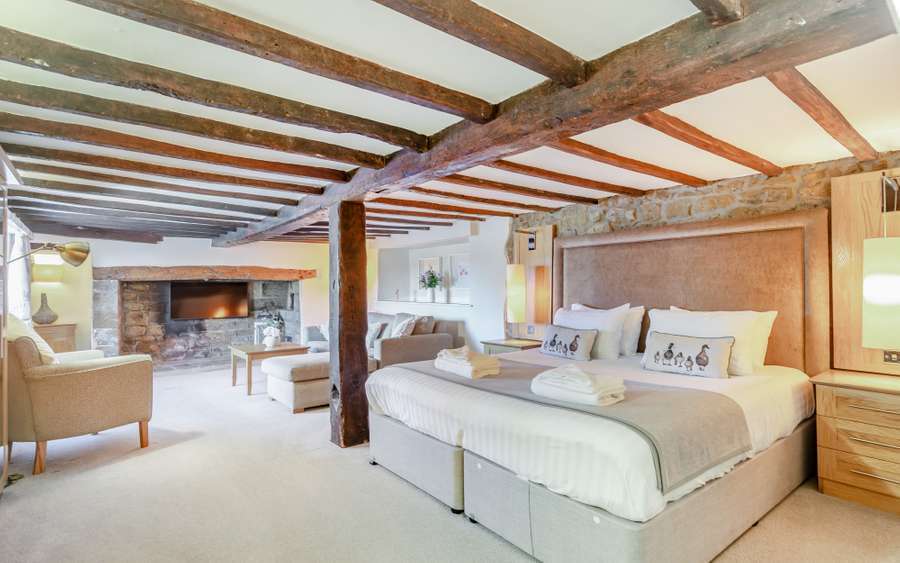 4 Wroxton, Wroxton for sale - Interior Photo - Image 2 of 10