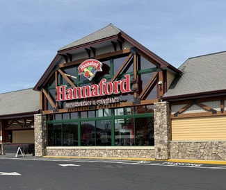 Plus de détails pour 38 Nh Route 25, Meredith, NH - Commerce de détail à louer