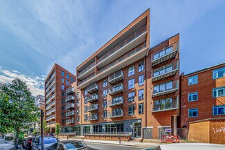 Plus de détails pour 100 Violet Rd, Londres - Commerce de détail à louer