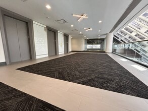 111 Pfingsten Rd, Deerfield, IL à louer Photo intérieure- Image 2 de 3