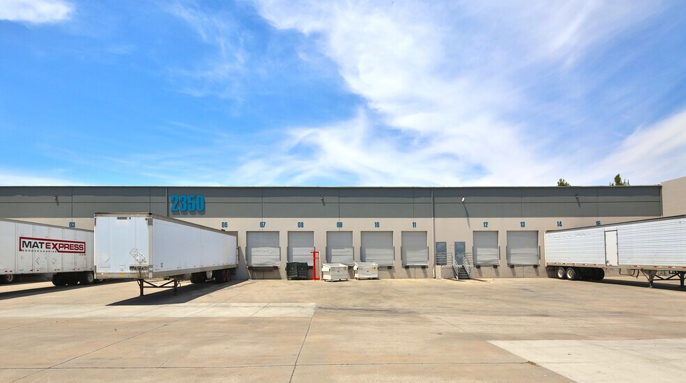 2375 Michael Faraday Dr, San Diego, CA à louer - Photo du bâtiment - Image 2 de 11