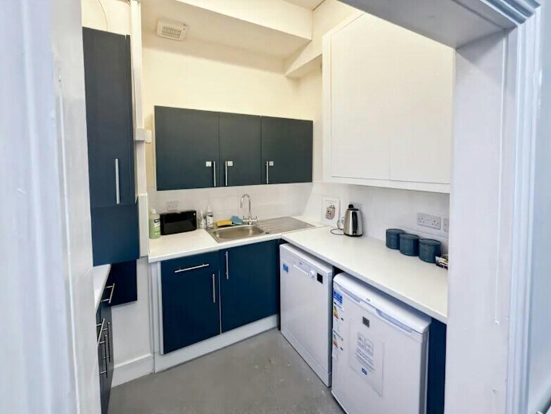 18-22 Hamilton St, Birkenhead à louer - Photo du bâtiment - Image 3 de 20