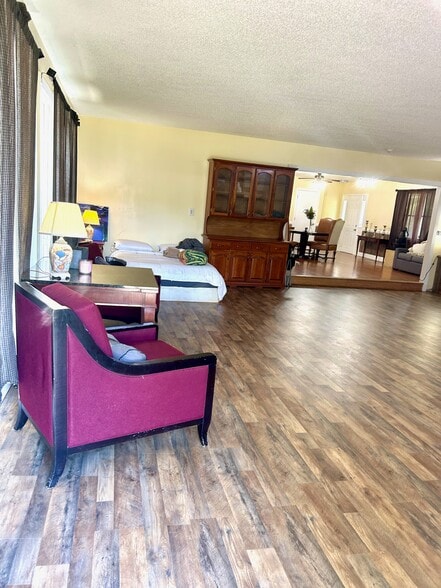 2093 W Lynchburg Salem Tpke, Bedford, VA for lease - Building Photo - Image 2 of 4