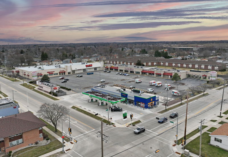 2209-2215 80th St, Kenosha, WI for sale - Building Photo - Image 1 of 8